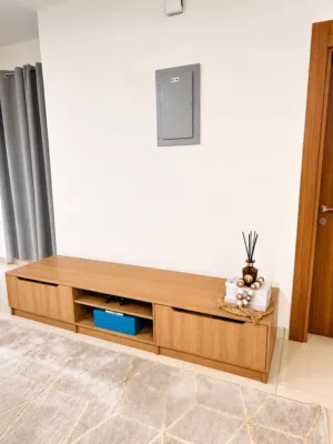 Tv table  طاولة تلفزيون للبيع