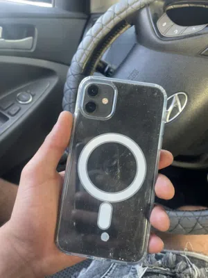 Apple iPhone 11 64 GB in Tripoli