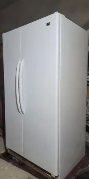 ثلاجة  ماركة MAYTAG