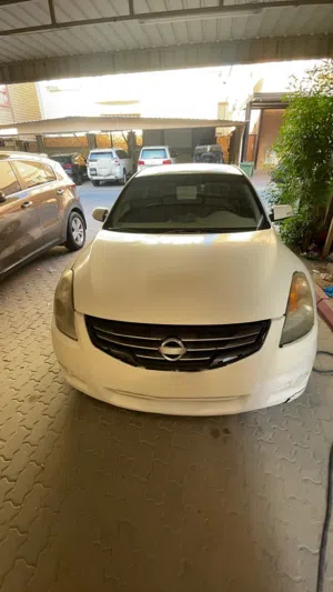 Used Nissan Altima in Kuwait City