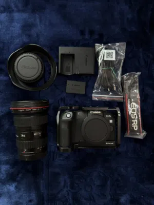 Camera canon RP with lens 16-35 f2.8 II