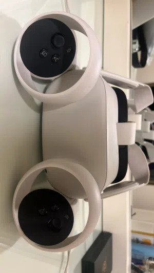 Meta Quest 2 (Oculus) Virtual Reality headset