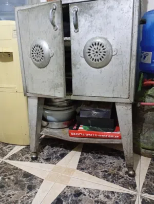 فرن عربي وغاز طاولة تلفزيون