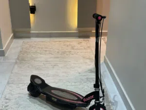 سكوتر Razor شحن كهربائي لأطفال