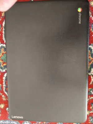 لابتوب من شركة Lenovo ويشتغل بنظام ChromeOS، يسموه Chromebook