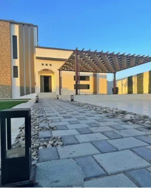 200 m2 2 Bedrooms Townhouse for Sale in Al Sharqiya Sur