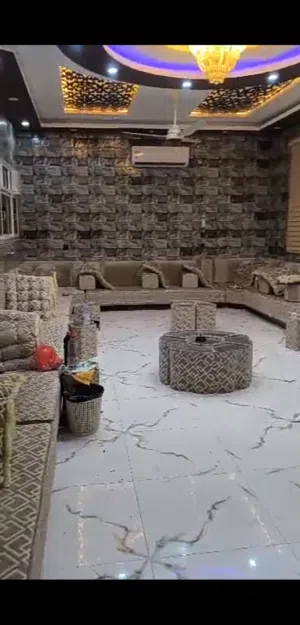 180 m2 5 Bedrooms Villa for Sale in Aden Other