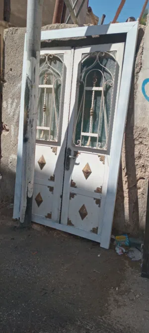باب حديد ثقيل ثقيل ثقيل ارتفاع 220 بعرض 130