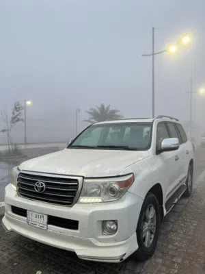 تويوتا لاندكروزر 2012