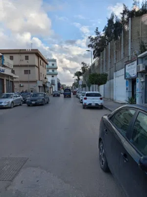 3 شقق للبيع في بن عاشور مسح او صيانه