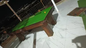 بلياردو مستعمله طاوله 8قدم رخام خشب زان فخمه