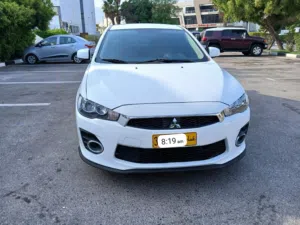 Mitsubishi lancer 2016
