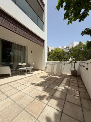 Apartment for sale in Al Mouj Freehold(148,000R)(146SQM)/شقه للبيع الموج تملك حر