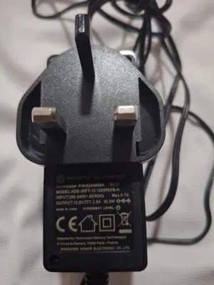 orginal charger power adapter 12v