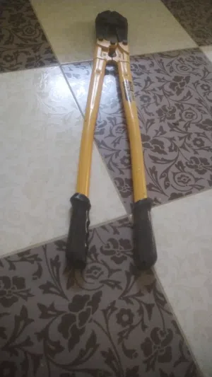 للبيع مقص حديد غير مستخدم يصلح للحديد