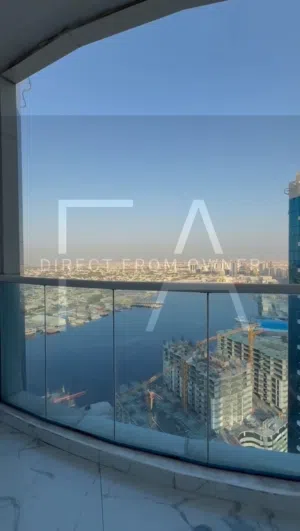 Direct Owner/ Furnished 1BR / 2 Parking / 1.5 bathrooms /  High Floor /  Seaview / Freehold