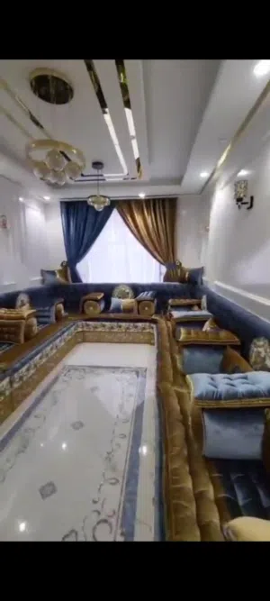 5 m2 More than 6 bedrooms Apartments for Sale in Ibb Other
