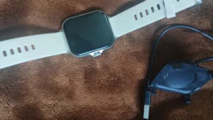 للبيع ساعه ذكيه جديده با 70وقابل للتنزيل سعر