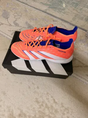Adidas size available 44 Pyma size :42.5