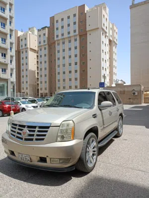كادليك ايسكاليد 2009 للبيع