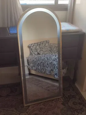 مرايا من شركة ميلانو الوصف مهم