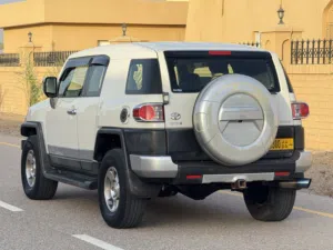 Used Toyota FJ in Al Sharqiya