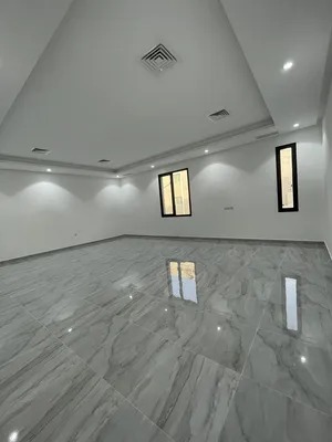 200 m2 4 Bedrooms Apartments for Rent in Mubarak Al-Kabeer Abu Ftaira