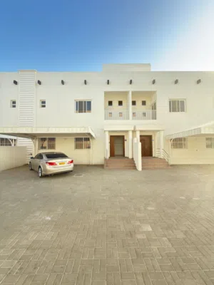 Villa For Rent in Khoudh 4/فيلا للايجار في الخوض 4