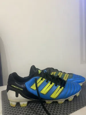 حذاء اديداس اصلي