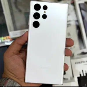 Samsung Galaxy S22 Ultra 512 GB in Hadhramaut