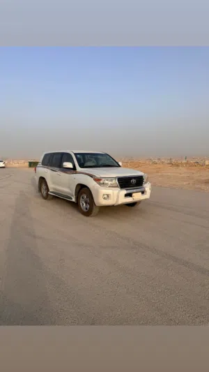 Used Toyota Land Cruiser in Al Riyadh