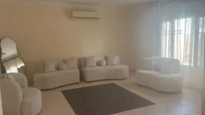 7 person couch set for sale  طقم كنبات 7 اشخاص للبيع