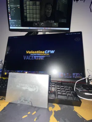 كرت فضي  للبيع