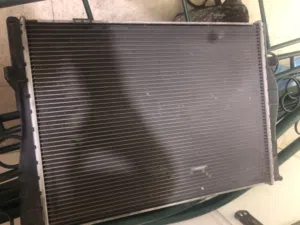 رديتر ميتسوبيشي ex موديل 2008 ويركب على موديلات اخرى  وضعه ممتاز وكالة