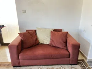 كورنر خشب مستعمل بحالة جيدة