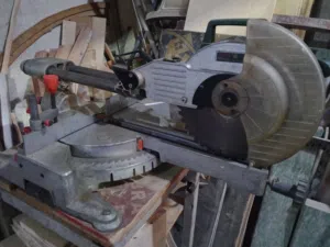 أجهزة نجارة كهربائيه جديدة ومستعمله استعمال بسيط