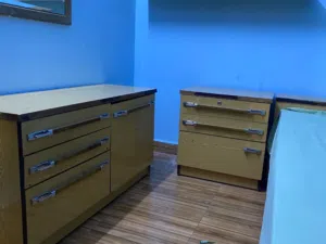 غرفة نوم بدون الفرشه خشبه قوي جدا من الخشب الممتاز السعر 100 الموقع زرقاء حي زواهره