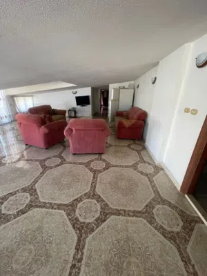 3 Bedrooms . 3 Bathrooms . 470 m20