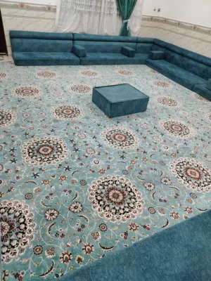 زولية كاشان نضيفة قياسها 5+4