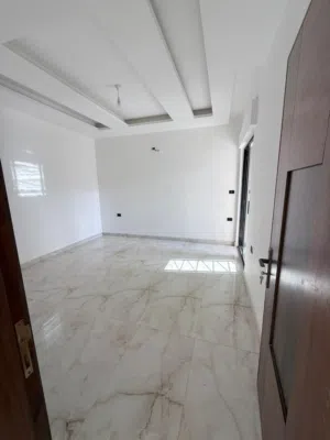 شقة جديده لم تسكن من قبل في اجمل مناطق ابو نصير