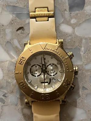 اخرى . أوتوماتيك . ذهبي . مستعمل4