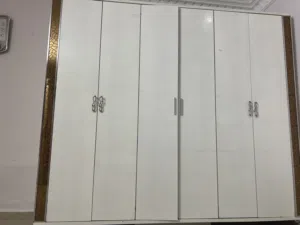 خزانه 6 ابواب بحاله جيده ابوظبي / الشهامه