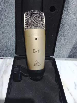 للبيع: مايك Behringer C-1 Studio Condenser Microphone