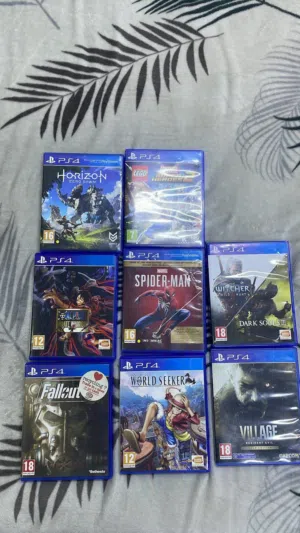 مجموعة ألعاب PS4 مميزة ومستعملة خفيف للبيع (فردي أو جملة)