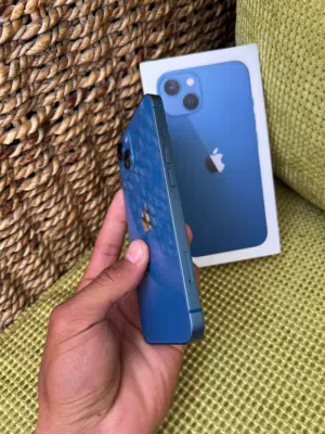 Apple iPhone 13 128 GB in Amman