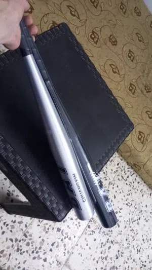 مضرب حديد جامد أصلي بجلاتينته حبات نظاف سعر منافس 7 دنانير والله يبارك للجميع (قانوني)