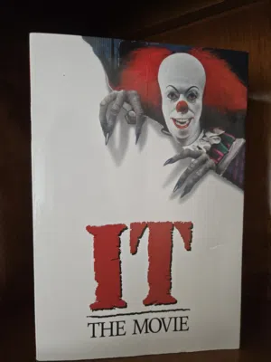IT Pennywise 1990 Figure (NECA)