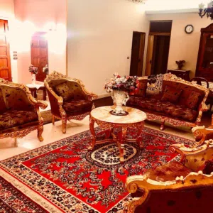شقة 200 متر مفروشه ف العجوزه بجور مستشفي الشرطة