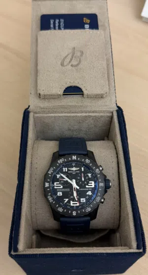 Breitling Endurance Pro 44بريتلينغ انديورنس برو 44