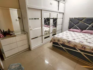 للبيع غرفة نوم كاملة